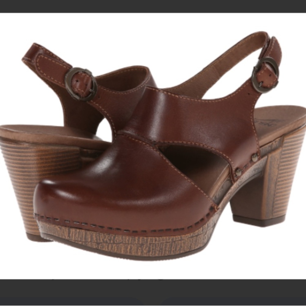 Dansko Closed Toe Strapback Heels Riley Clogs